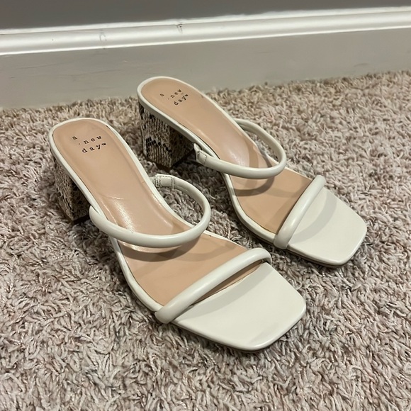 Snake Block Print Heels - Picture 1 of 4